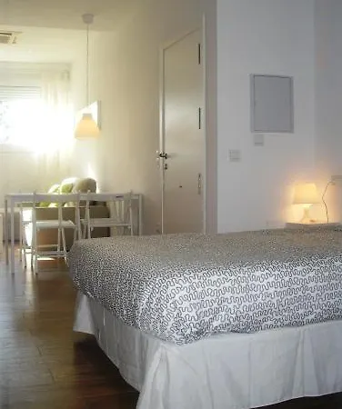 أبارتمنتوس كلافيرو مالقة