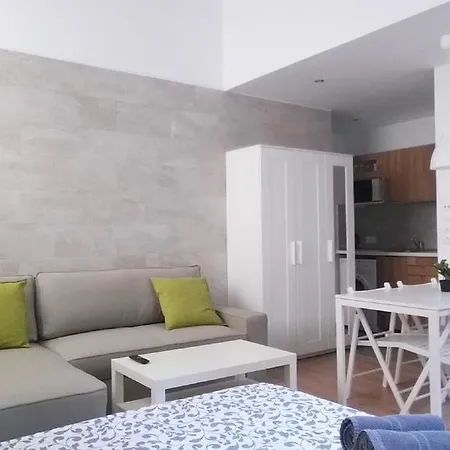 Apartament Clavero *
